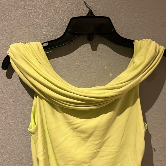 SELF-PORTRAIT
Off-the-shoulder ruched stretch-jersey midi dress - Picture 5 of 13
